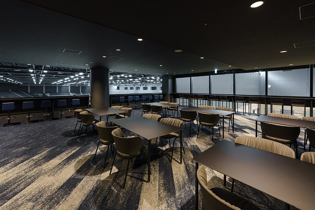 プレミアムラウンジ